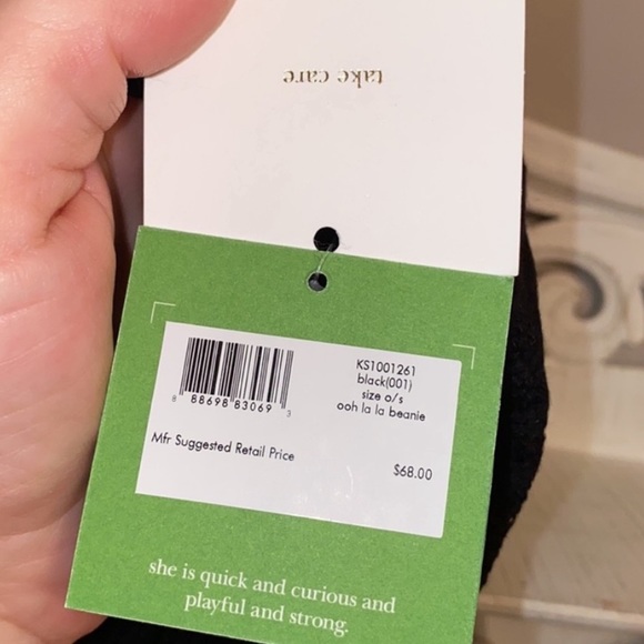 Kate Spade ‘ooh la la’ Pom Beanie Hat NWT in Black & White - Picture 13 of 14